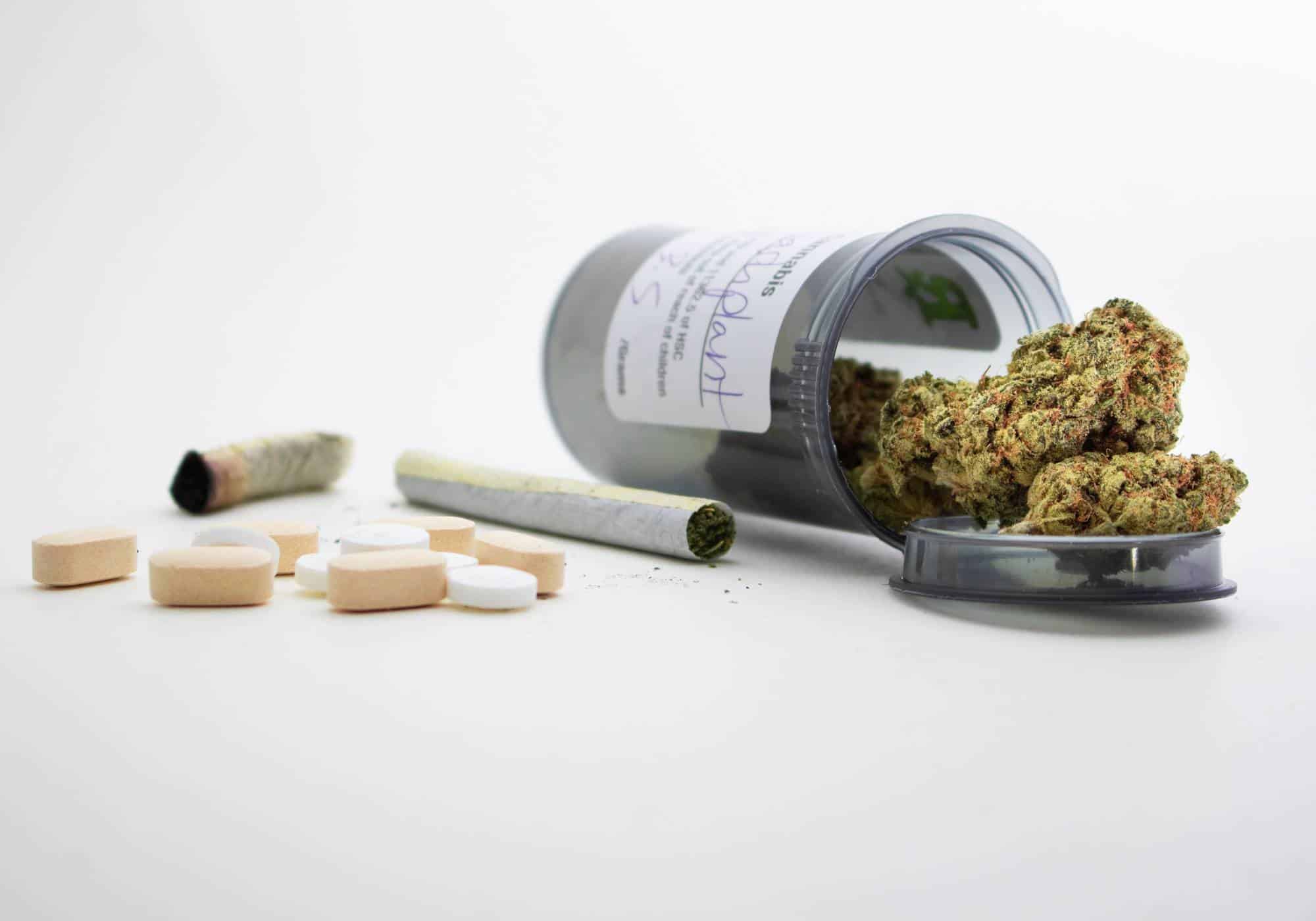 why do people mix tobacco with weed Mixing Vyvanse and Marijuana: Understanding Risks